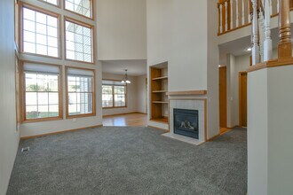 9412 Forest Glen Dr in Lincoln, NE - Foto de edificio - Building Photo