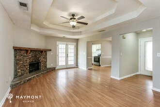 135 Branchwood Dr in Covington, GA - Foto de edificio - Building Photo