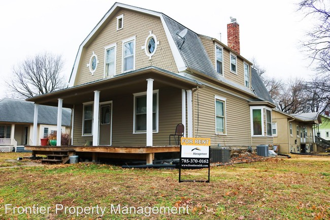1000 Osage St in Manhattan, KS - Building Photo - Building Photo