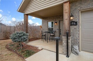 396 N Torc Ln in Fayetteville, AR - Building Photo