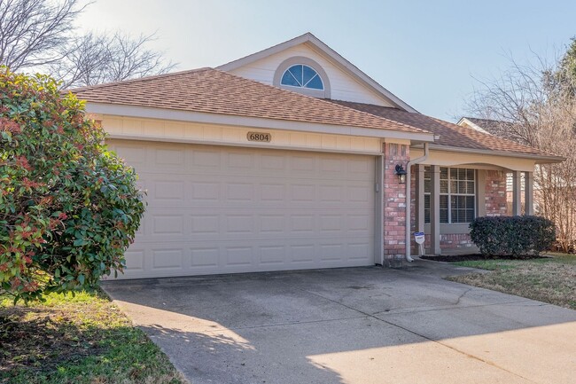 6804 Haltom Rd in Fort Worth, TX - Building Photo - Building Photo