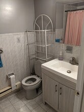 30 Milton Ave, Unit bsmt in Jersey City, NJ - Building Photo - Building Photo