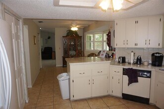 10819 SW 83rd Ct in Ocala, FL - Building Photo - Building Photo