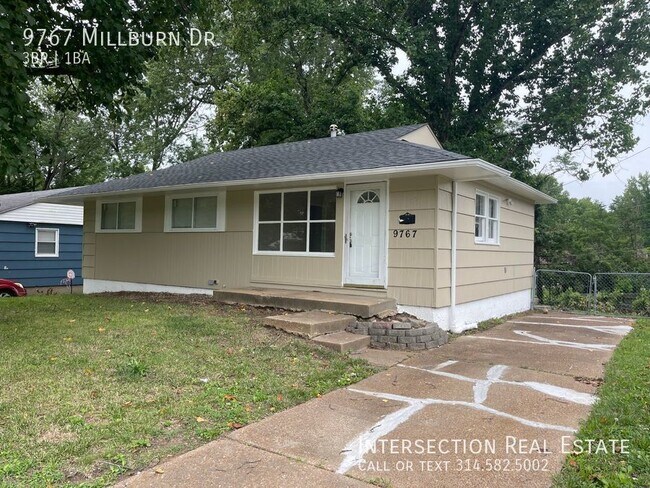 9767 Millburn Dr in St. Louis, MO - Building Photo - Building Photo