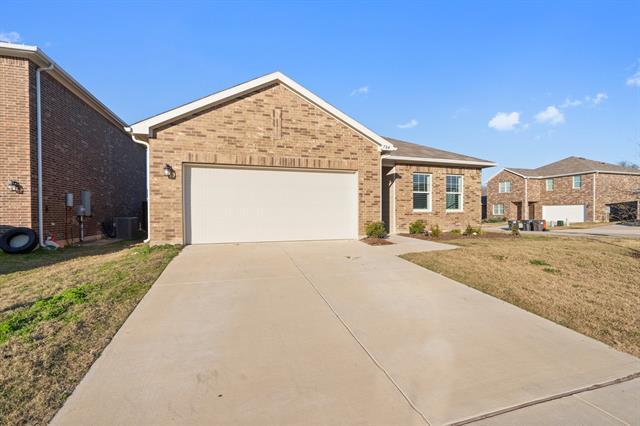 704 Cherry Blossom St in Anna, TX - Building Photo