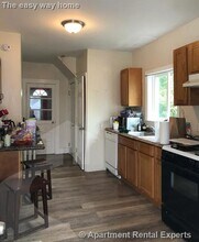 123 Winthrop St in Medford, MA - Foto de edificio - Building Photo