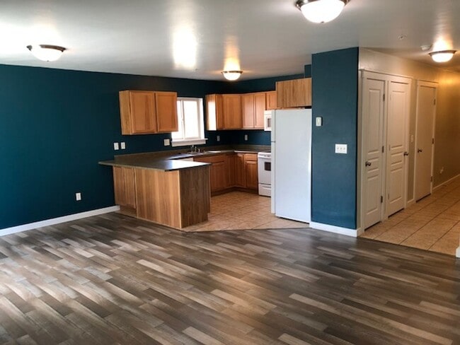 1122 Cruiser Ln in Belgrade, MT - Building Photo - Building Photo