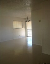 1207 Churing Dr in San Antonio, TX - Building Photo