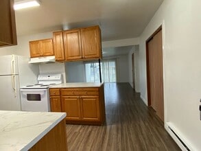 Concordia Apartments in Tacoma, WA - Foto de edificio - Interior Photo