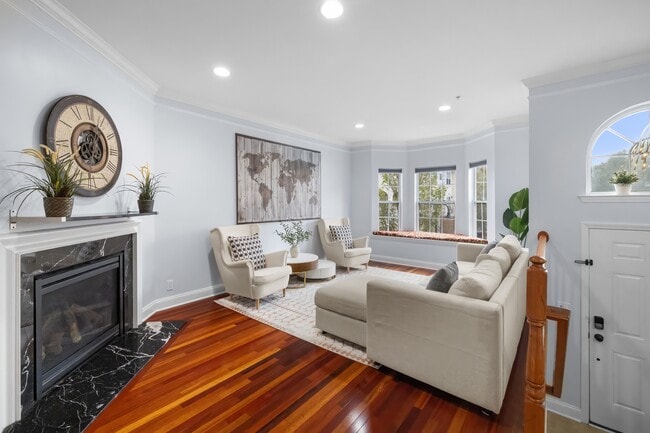 property at 12 Mallard Pl