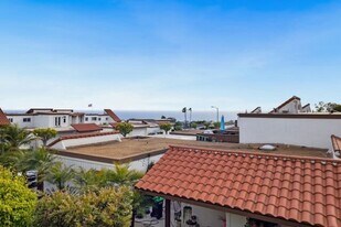 710 Calle Lima in San Clemente, CA - Building Photo