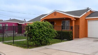 509 Palm Ave in National City, CA - Building Photo