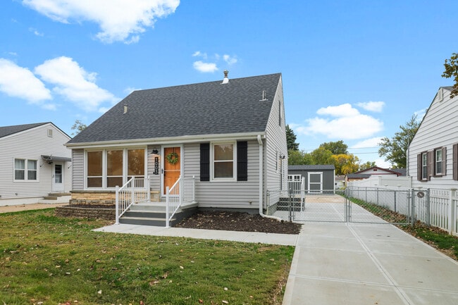 1003 E Hopkins Dr in Bellevue, NE - Building Photo - Building Photo