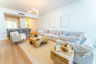 Harbor Grand in Ft. Myers, FL - Building Photo - Building Photo