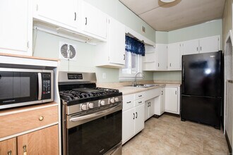 24 Harrington St in Meriden, CT - Building Photo - Building Photo