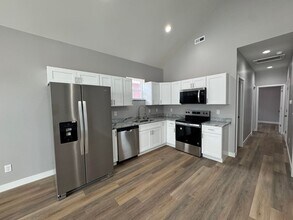 1829 Montcalm St in Indianapolis, IN - Building Photo - Building Photo