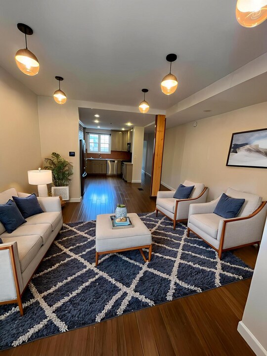 814 Fitzwater St in Philadelphia, PA - Building Photo