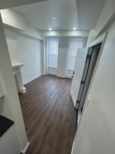 905 W Susquehanna Ave, Unit A in Philadelphia, PA - Foto de edificio - Building Photo