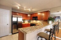 2211 S Kirkwood Rd photo'