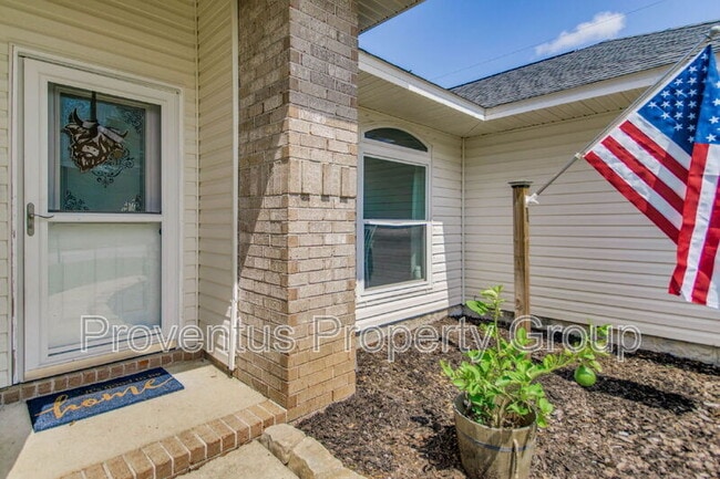 3661 London Rd in Navarre, FL - Building Photo - Building Photo