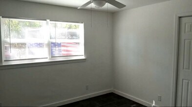 104 E Horner St in Atmore, AL - Foto de edificio - Building Photo