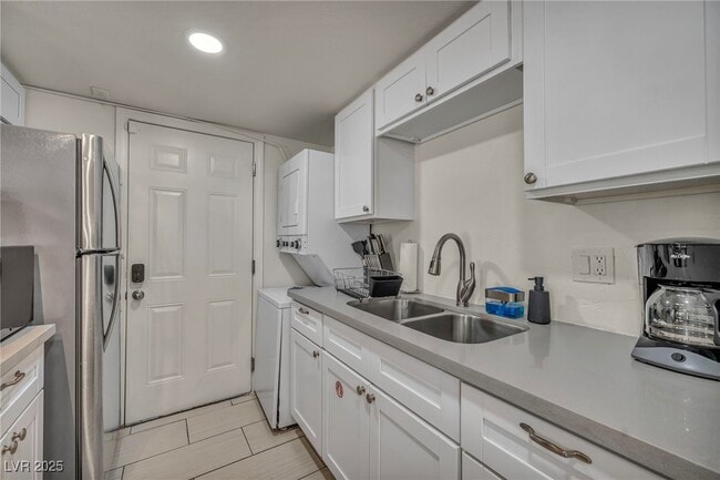 property at 1334 Dorothy Ave