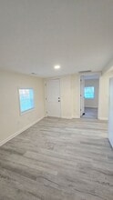 4938 Wrightsville Ave in Wilmington, NC - Building Photo - Building Photo