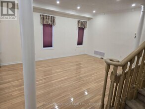 5244 Forestwalk Cir in Mississauga, ON - Building Photo - Building Photo