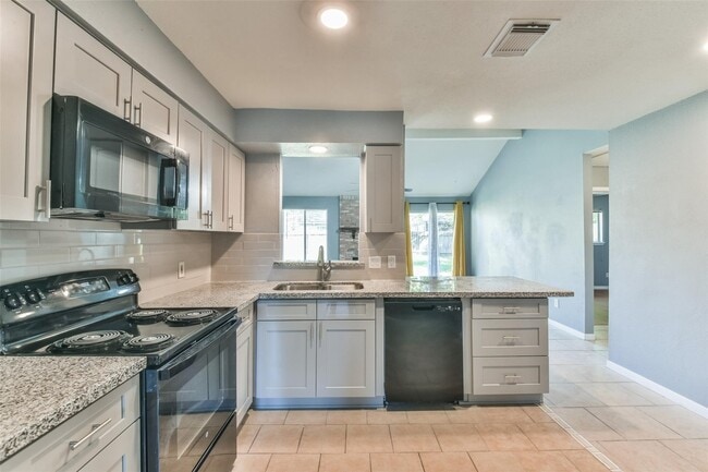 property at 10822 White Oak Bend Dr
