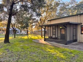 1467 Rivers Rd in Green Cove Springs, FL - Building Photo