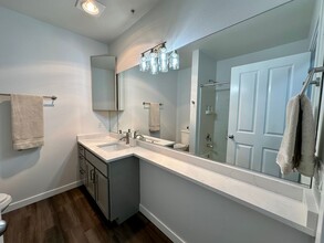Limestone Court in Bellevue, WA - Building Photo - Interior Photo
