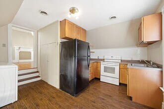 6 N Washington St in Staunton, VA - Building Photo - Building Photo