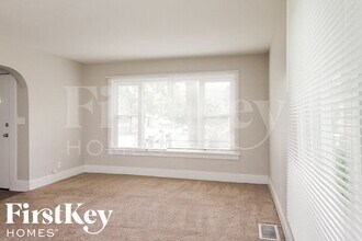 600 Fulton St in Aurora, IL - Building Photo - Building Photo