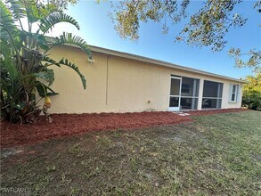 4013 NE 10th Pl in Cape Coral, FL - Building Photo - Building Photo