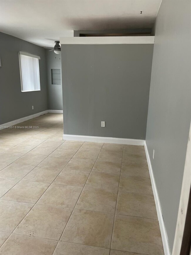 7720 Harding Ave in Miami Beach, FL - Building Photo - Building Photo