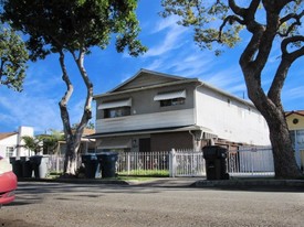 8150 Cypress Ave in South Gate, CA - Building Photo
