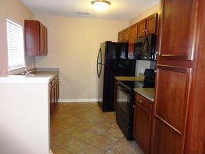 193 Wildberry Ln in Goose Creek, SC - Building Photo - Building Photo