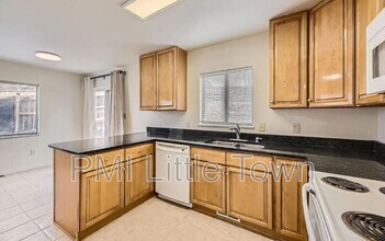 256 W Jefferson Ave in Englewood, CO - Building Photo - Building Photo