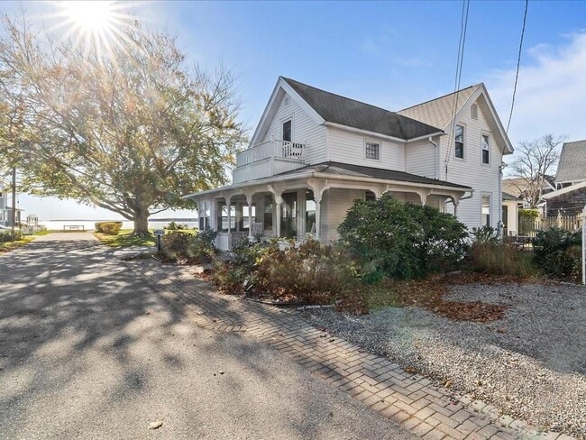 property at 51 9th Ave