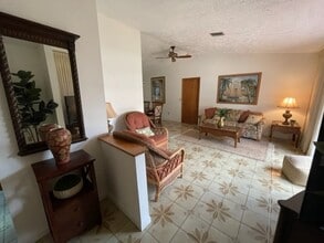 629 Madrid Ave in Venice, FL - Building Photo - Building Photo