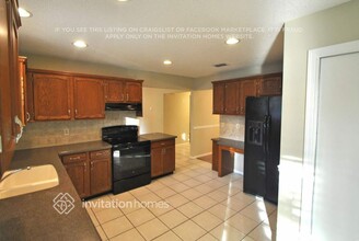 10324 Huntington Forest Blvd E in Jacksonville, FL - Building Photo - Building Photo