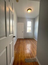 424 Kennedy Blvd, Unit 1 in Bayonne, NJ - Foto de edificio - Building Photo