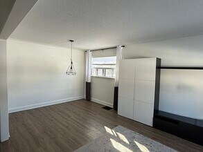 35 Ashall Blvd in Toronto, ON - Building Photo - Building Photo