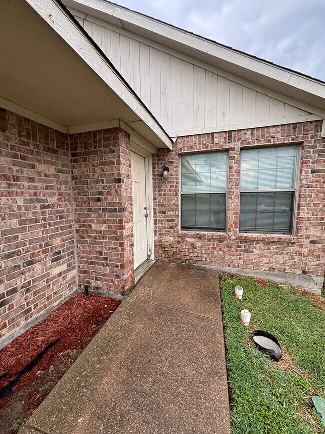 3112-3114 S Cherry Ln in Fort Worth, TX - Building Photo - Building Photo