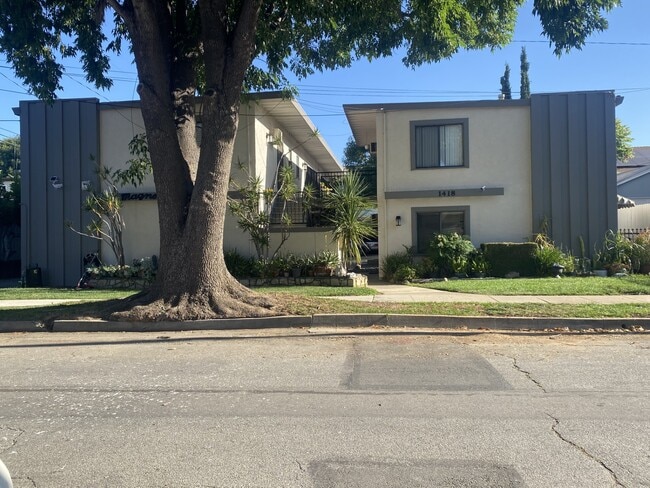 1418 Magnolia St in South Pasadena, CA - Foto de edificio - Building Photo