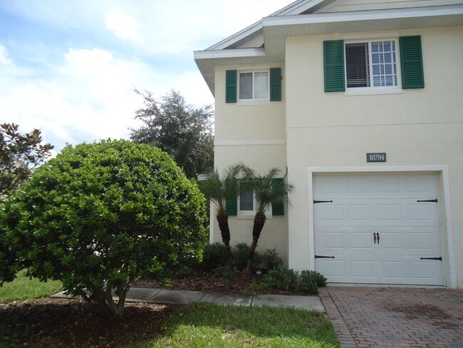 10794 Regent Square Dr in Orlando, FL - Building Photo - Building Photo