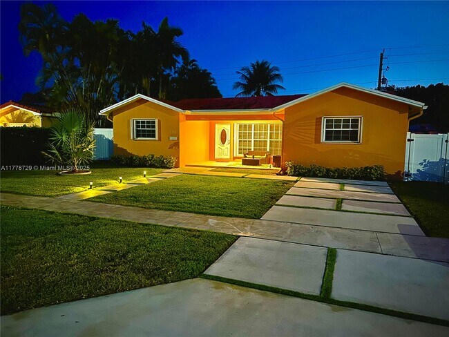 206 SE 3rd Pl in Dania Beach, FL - Building Photo - Building Photo