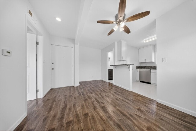 2231 S. Hauser Blvd in Los Angeles, CA - Building Photo - Building Photo