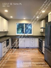 13217 SE 54th Pl in Bellevue, WA - Building Photo - Building Photo