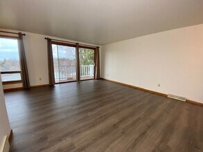 3037 Humboldt Rd in Green Bay, WI - Building Photo - Building Photo